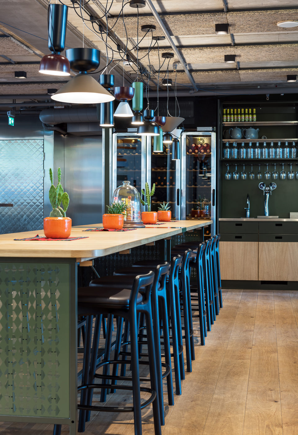 华体会体育官方在线官网 - 坐具|吧椅/凳子|办公家具|华体会体育官方在线官网家具|布兰卡吧椅